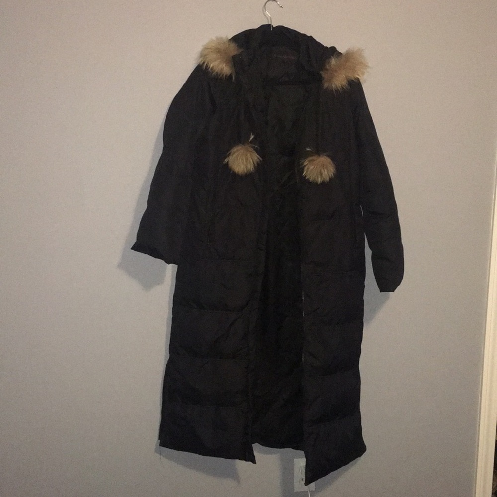 Small Via Spiga women’s Down coat w/fur on hood